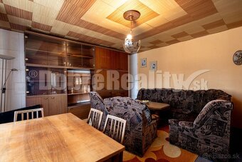 REZERVOVANÝ: Rodinný dom na rekonštrukciu, 147 m2, Beňuš, ok - 11