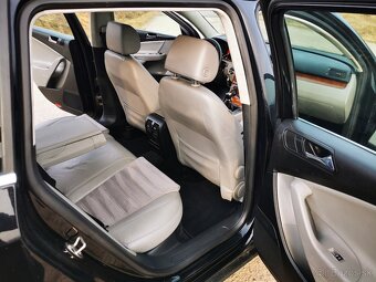 VW PASSAT  2.0TDI 103KW 140PS HIGHLINE NAVI KOŽA ŤAŽNÉ R17 - 11