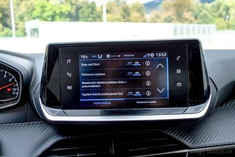 Peugeot 208 1.2 PureTech 55 kW 2023  38 500 km - 11
