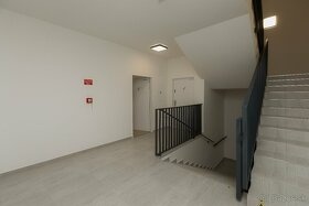 Praktický 2 - izbový byt v jedinečnom projekte Zelená lipa - 11