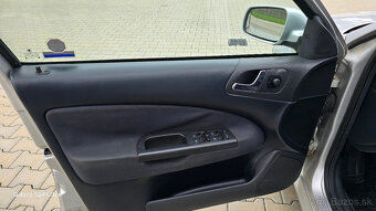 Škoda Octavia 1.8 T Elegance - 11