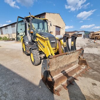 Komatsu WB 93  1593mth - 11