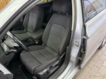 Volkswagen Passat combi 2.0 TDI, 110 kW - 11