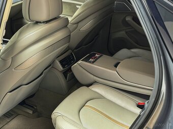 Audi S8 PLUS Quattro - 11