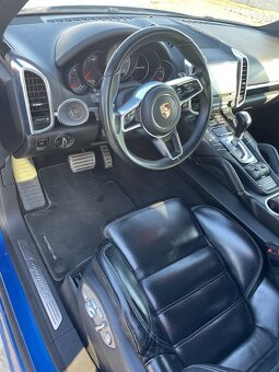 Porsche Cayenne - 11