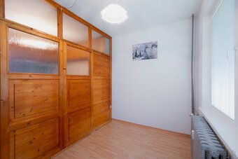 Prakticky riešená garsónka na Banisku v Dolnom Kubíne - 11