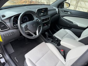 HYUNDAI TUCSON 1.6 CRDI PREMIUM A/T / 1.MAJITEĽ / SK AUTO - 11