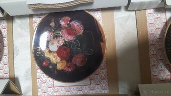 Porcelánový kalendár - 11