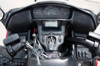 Honda GL1800 - 11