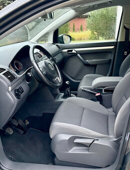 VOLKSWAGEN TOURAN 1.6 TDI 77KW 199000TKM 2012 - 11