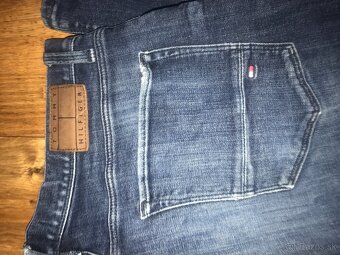 TOMMY HILFIGER originál pánske rifle w33/l36 L/XL - 11