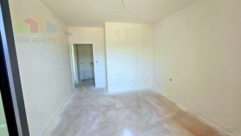 NA PREDAJ – 2-izbový byt 49 m2 v novostavbe RiverResort, Ban - 11