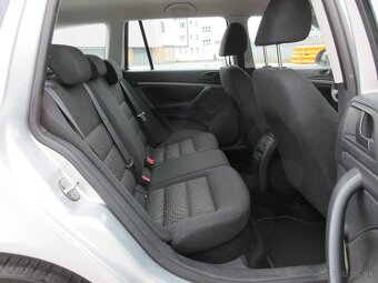 Škoda Octavia Combi 1.6 Tour II - 11