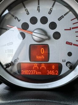 Mini Cooper BMW 1.6 81kw - 11