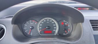 Suzuki Swift 1,3 - 11