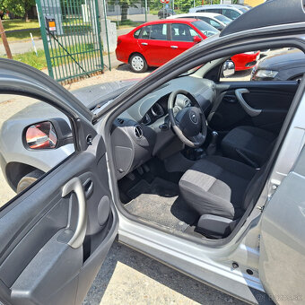 Dacia Duster 1.5 dCi 4x2 Ambiance - AJ NA SPLÁTKY  - 11