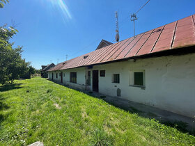 Na predaj rodinný dom v obci Považany s rovinatým pozemkom - 11