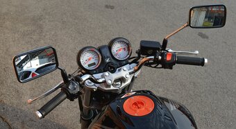 Honda CB600F Hornet - 11