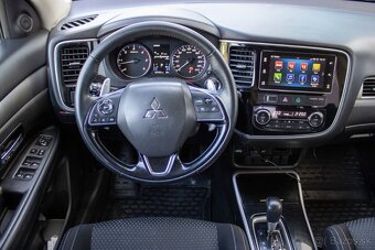 Mitsubishi Outlander 2.2 DI-D Instyle A/T. - 11