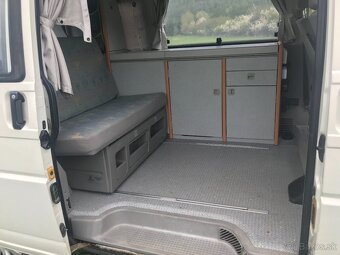 Volkswagen T4 California - 11