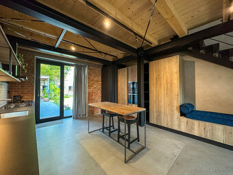 Luxusný loft so záhradou a garážovým státím - 11