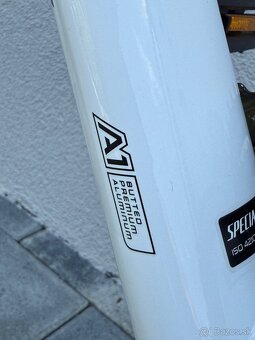 dámsky Specialized Pitch velkost M Nový 27.5 - 11