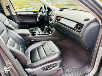 Volkswagen Touareg - 11