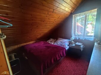 Priestranný rodinný dom priamo v centre Turzovky s veľkým po - 11