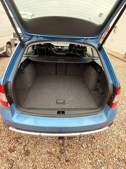 Škoda Octavia SCOUT DSG 2.0TDi - 11