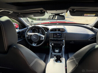Jaguar XE benzin 2.0 177kw R-Sport AT - 11
