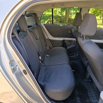 Toyota Yaris 1.33 Vvt-i M6 2009 - 11