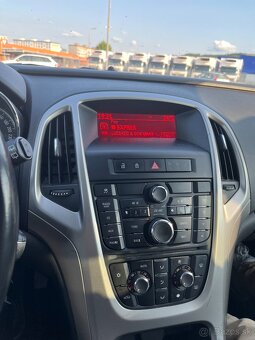 Opel Astra Kombi 2012 - 11