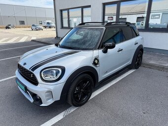 MINI COUNTRYMAN HYBRID ALL4 - 11