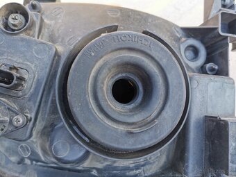 Predné svetlá Nissan X trail - 11