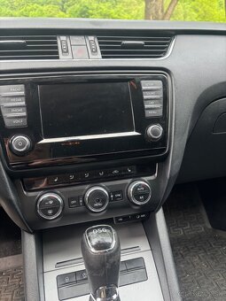 ŠKODA OCTAVIA 3 1.6 TDI DSG –  Automat 7st.– 2016 – TOP STAV - 11