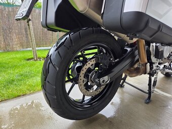 BMW F750 GS r.2022  Triple Black, záruka do 2027 - 11