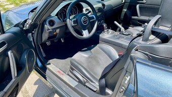 Mazda MX-5 Roadster - 11