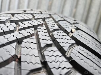 Zimné pneumatiky Bridgestone - 215/65 r17 - 11
