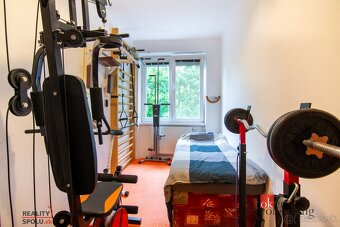 REZERVOVANÉ:Priestranný 3-izbový byt v Bernolákove: pokoj, z - 11