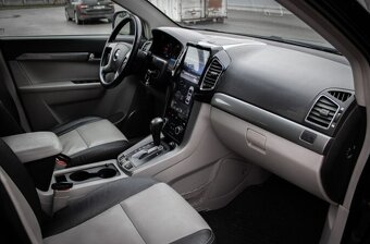 Chevrolet Captiva - 11