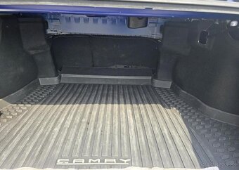 Toyota Camry 2.5-HYBRID-SERVIS.HISTORIE-ČR - 11