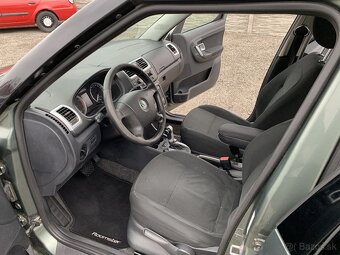 ŠKODA ROOMSTER 1.6 16V COMFORT LPG A/T SR - 11