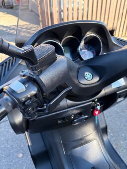 Yamaha Majesty 400 - 11