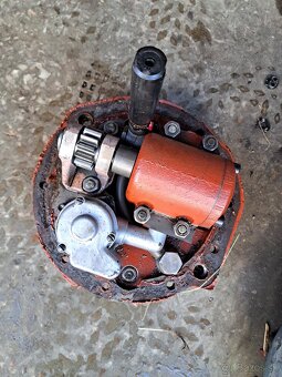 ROZPREDAM TRAKTOR ZETOR 7340TURBO NA DIELY - 11