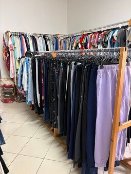 Secondhand oblečenie - 11