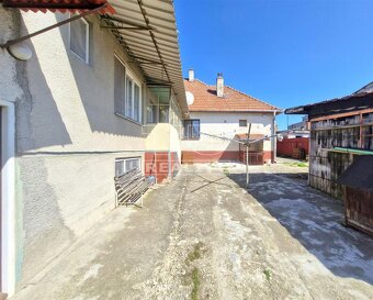 Na predaj čiastočne zrekonštruovaný 4 izbový rodinný dom... - 11
