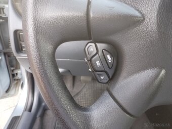 Nissan Almera 1.5 72kw - 66800km - 11