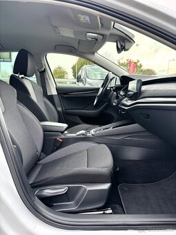 Škoda Octavia Combi 2.0 TDI SCR Style DSG odpočet DPH - 11