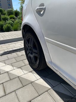 Volkswagen Golf 1.9 TDI 85KW - 11