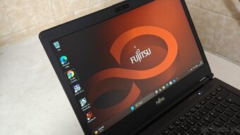 Predám notebook Fujitsu u747 - 11